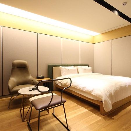 Hotel Eco Stay Jeonju Exteriör bild