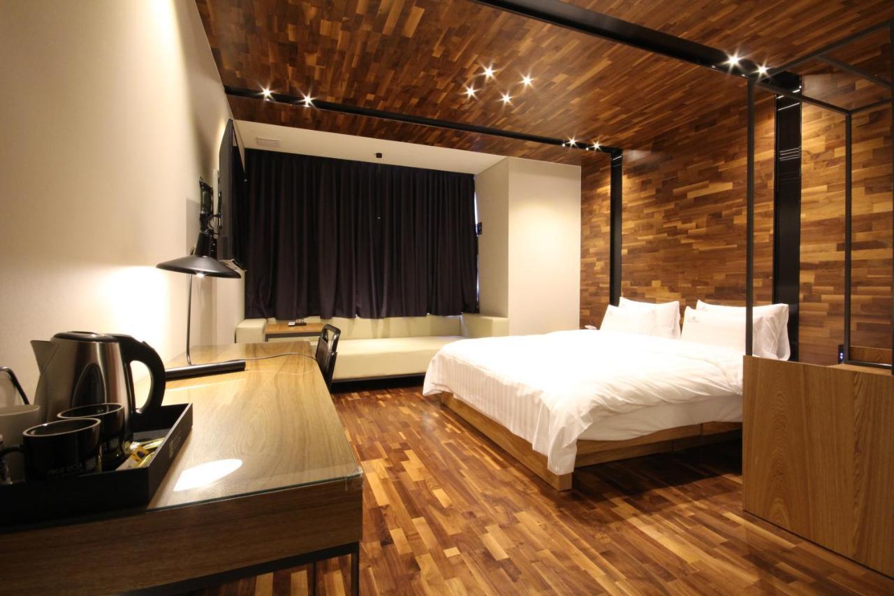 Hotel Eco Stay Jeonju Exteriör bild