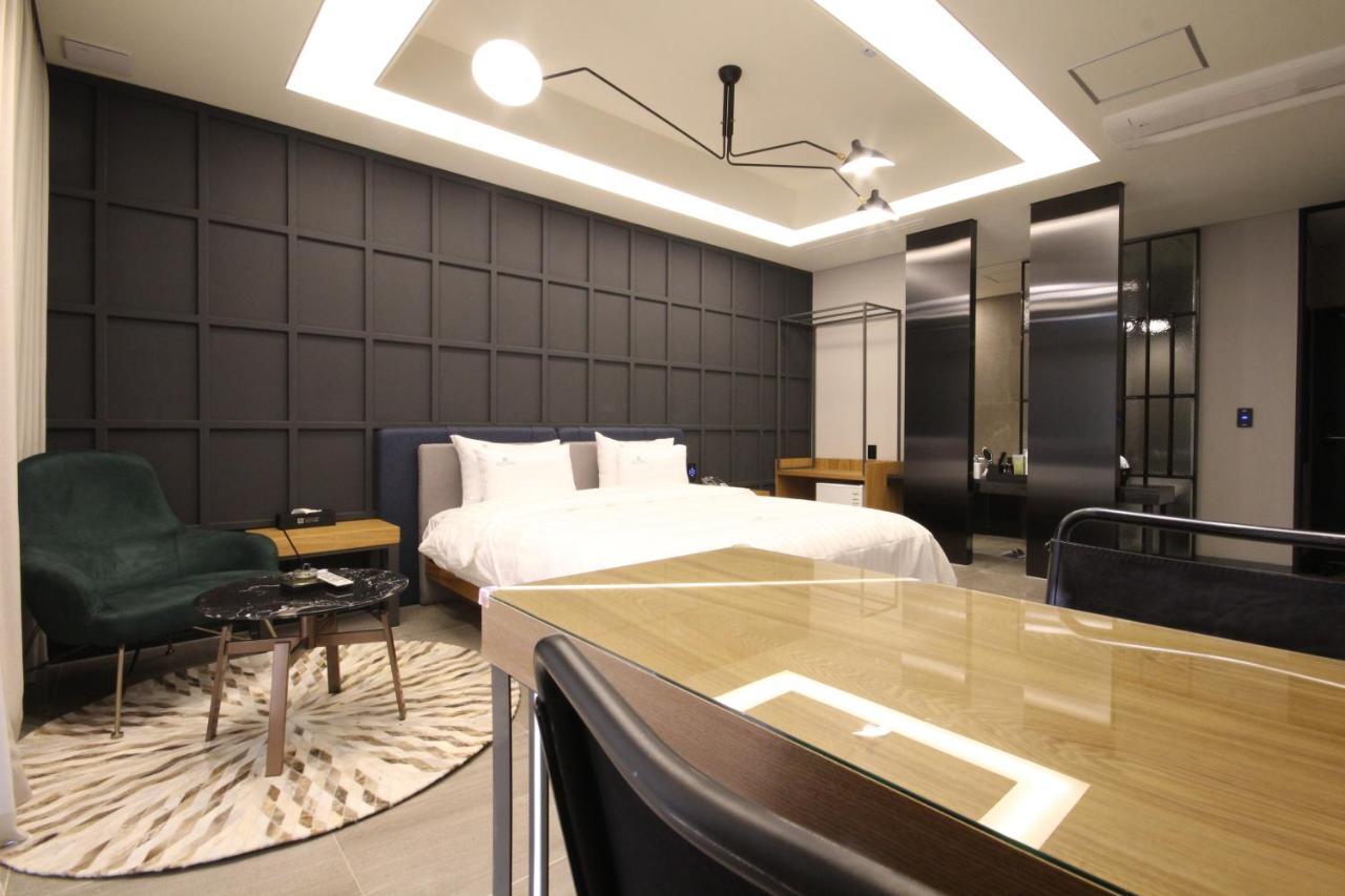 Hotel Eco Stay Jeonju Exteriör bild